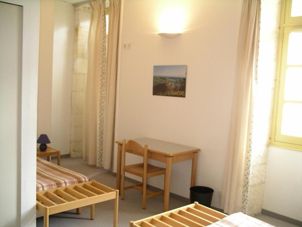 Abbaye Royale Hotel Saint-Jean-dʼAngély Cameră foto